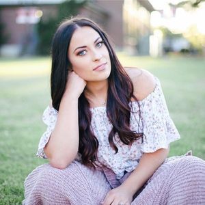 Meet your Posher, Caroline